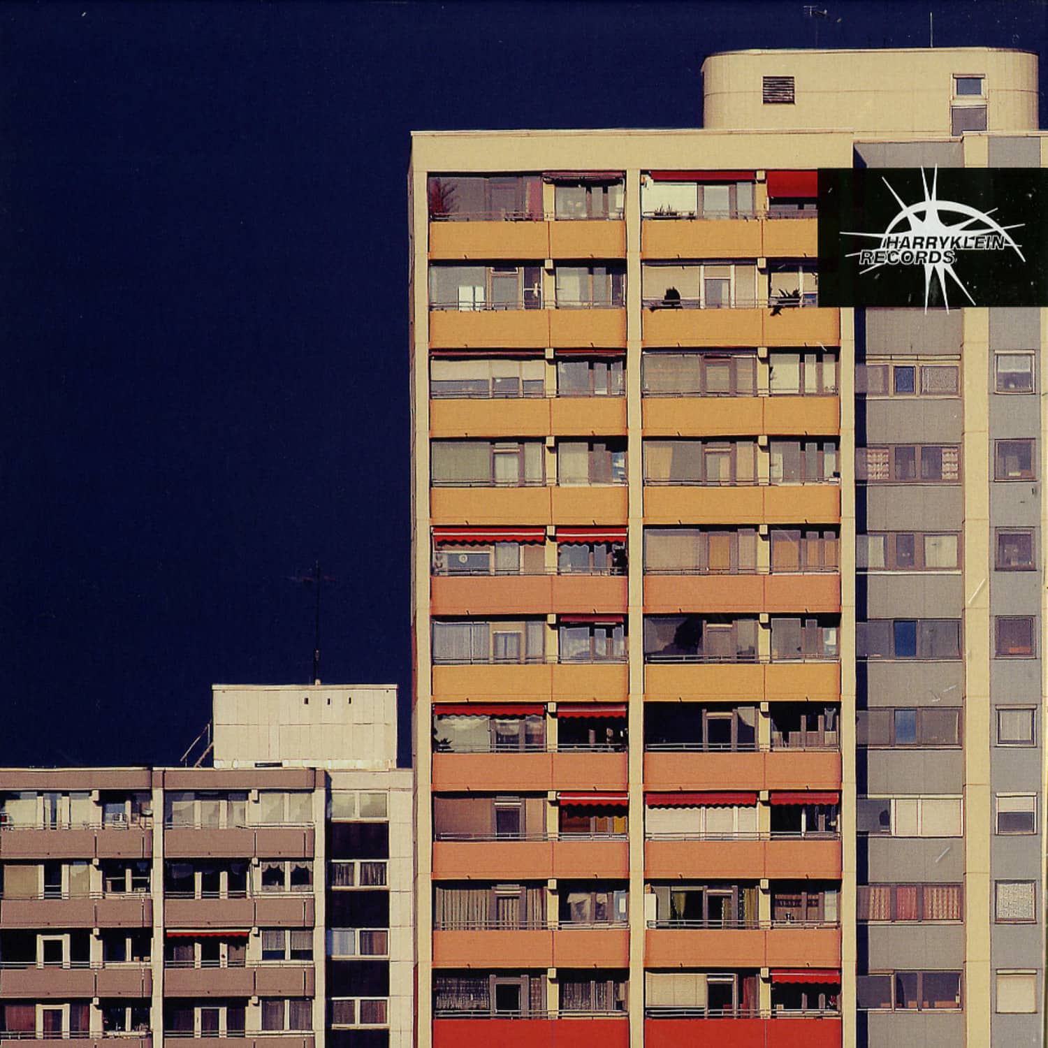 Franco Cinelli / Seuil - M WAVES / FREAKIN 4