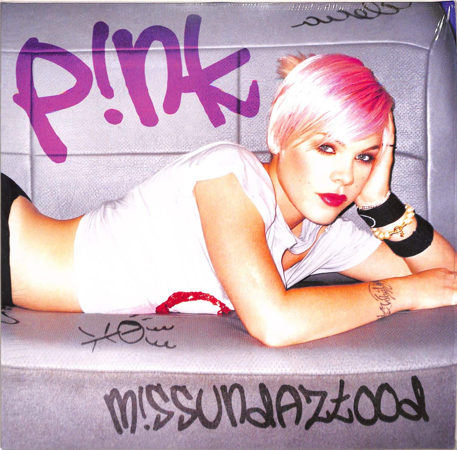 P!nk - M!SSUNDAZTOOD 