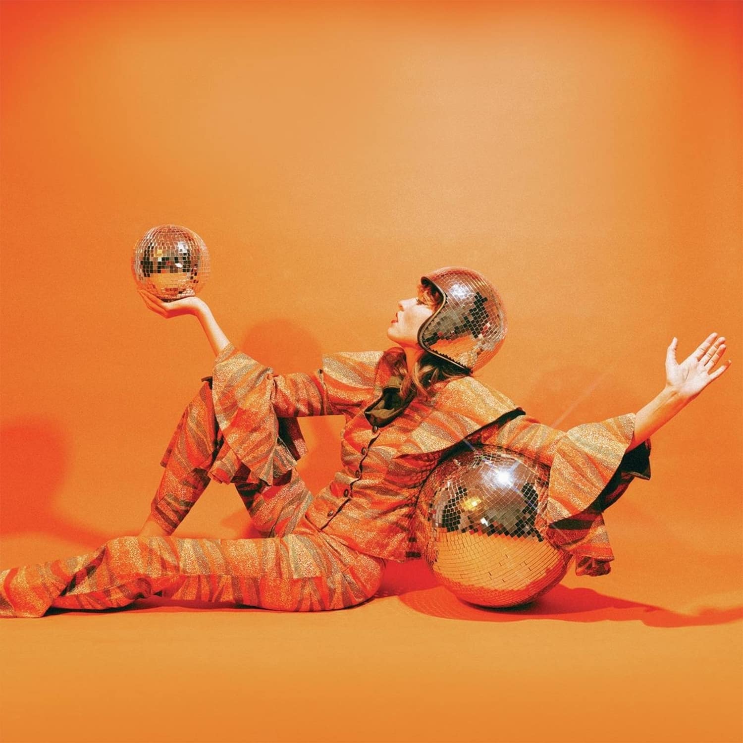 Ora the Molecule - DANCE THERAPY 