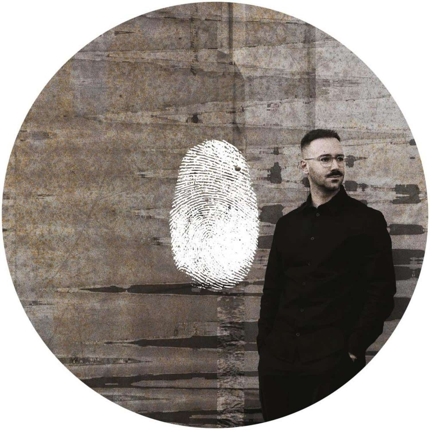 GAL - FROM ANOTHER FORM