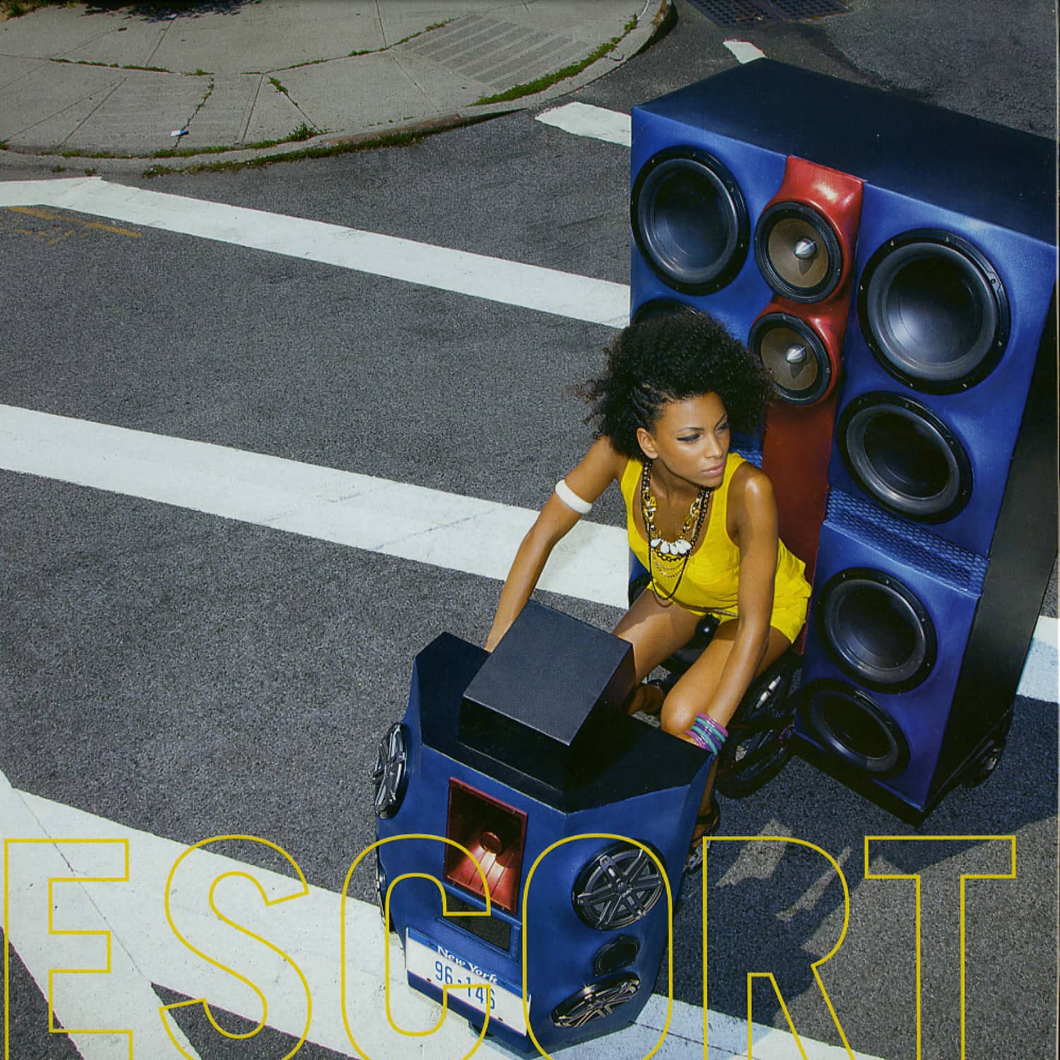 Escort - ESCORT 