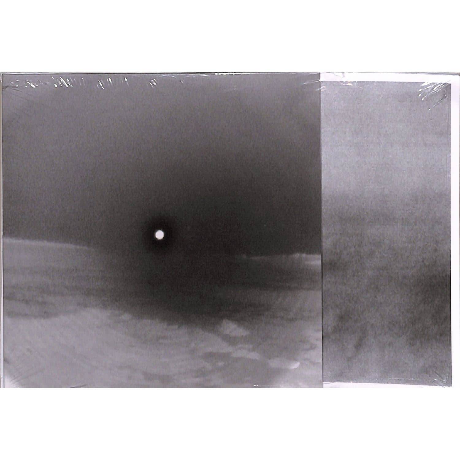 Lawrence English - WHITEOUT 