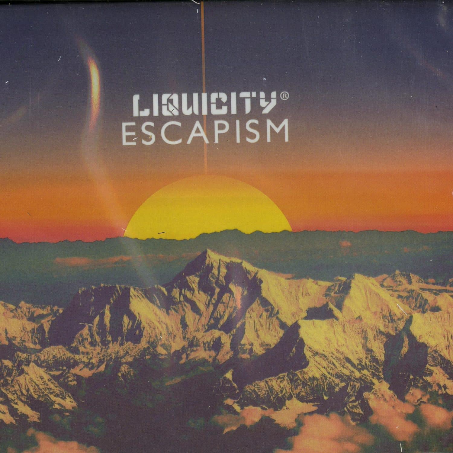 Various Artists - ESCAPISM 1 