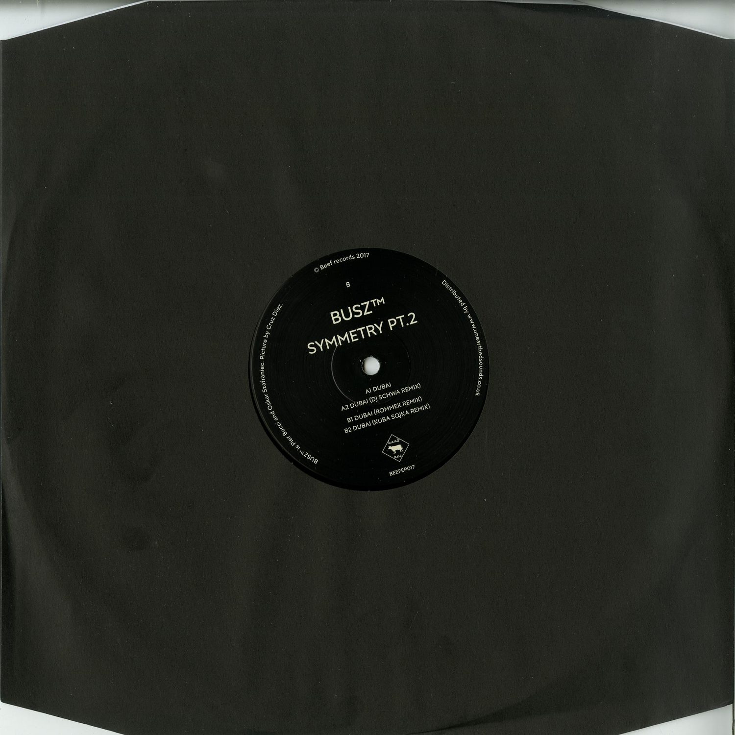 Busz TM aka Pier Bucci / Oskar Szafraniec - SYMMETRY PT.2 