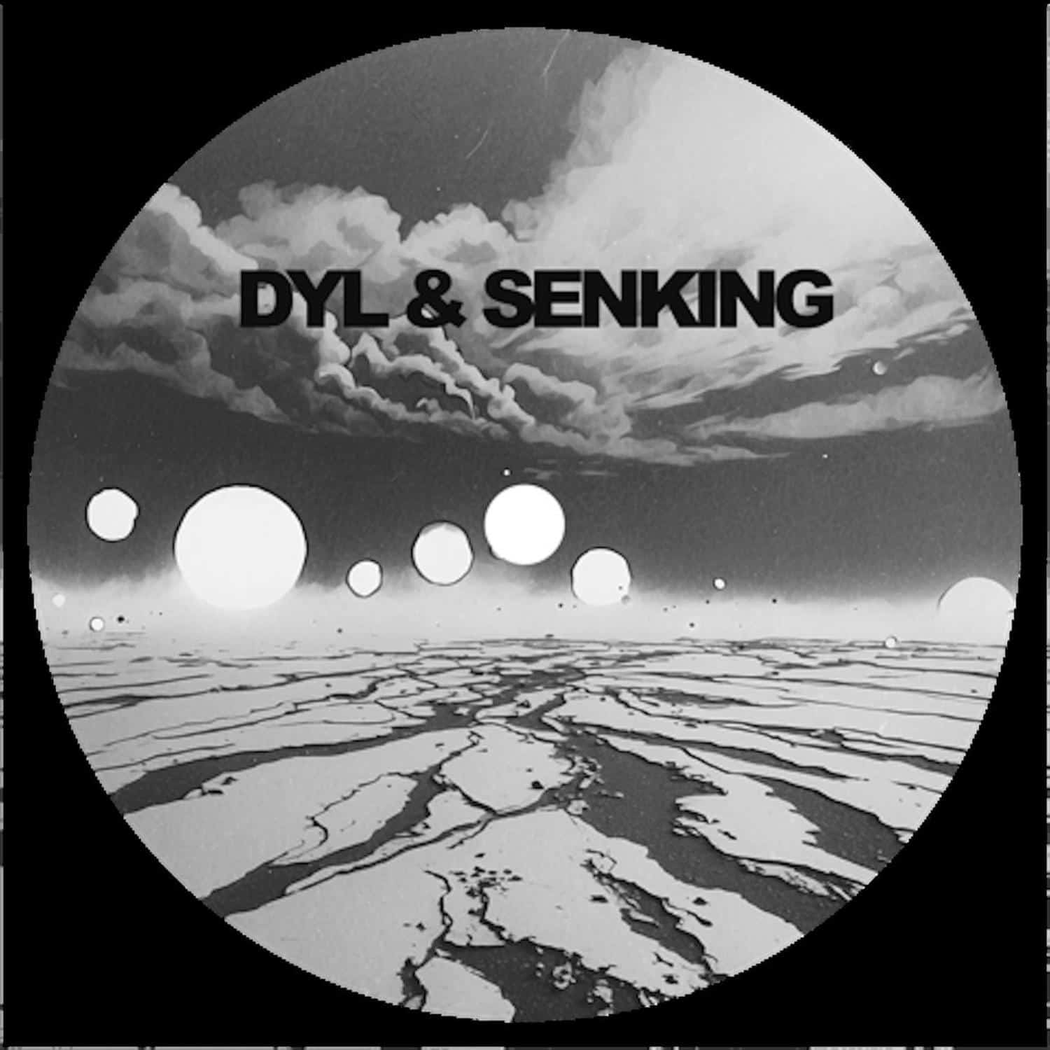 Dyl & Senking - DIVING SAUCER ATTACK 