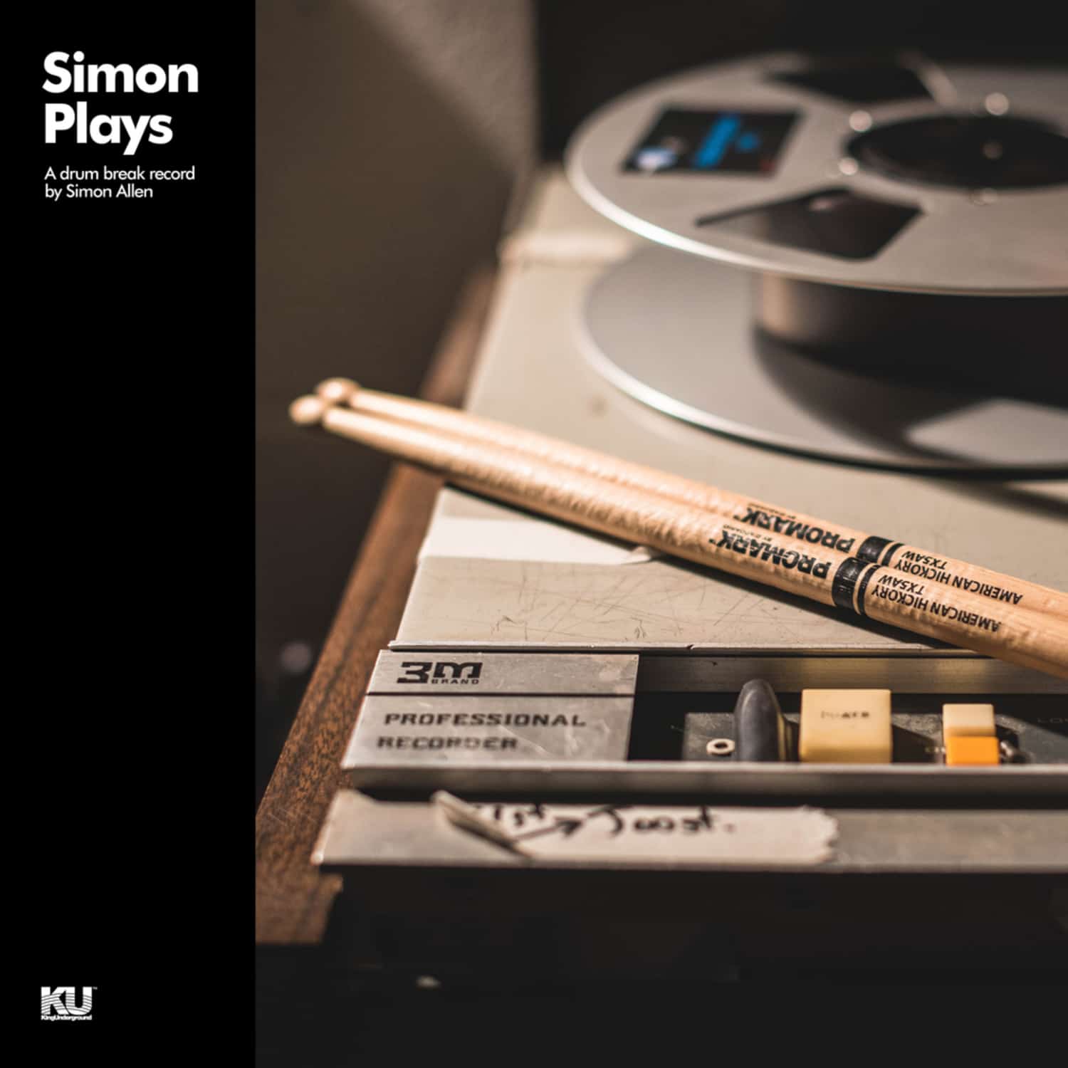 Simon Allen - SIMON PLAYS 
