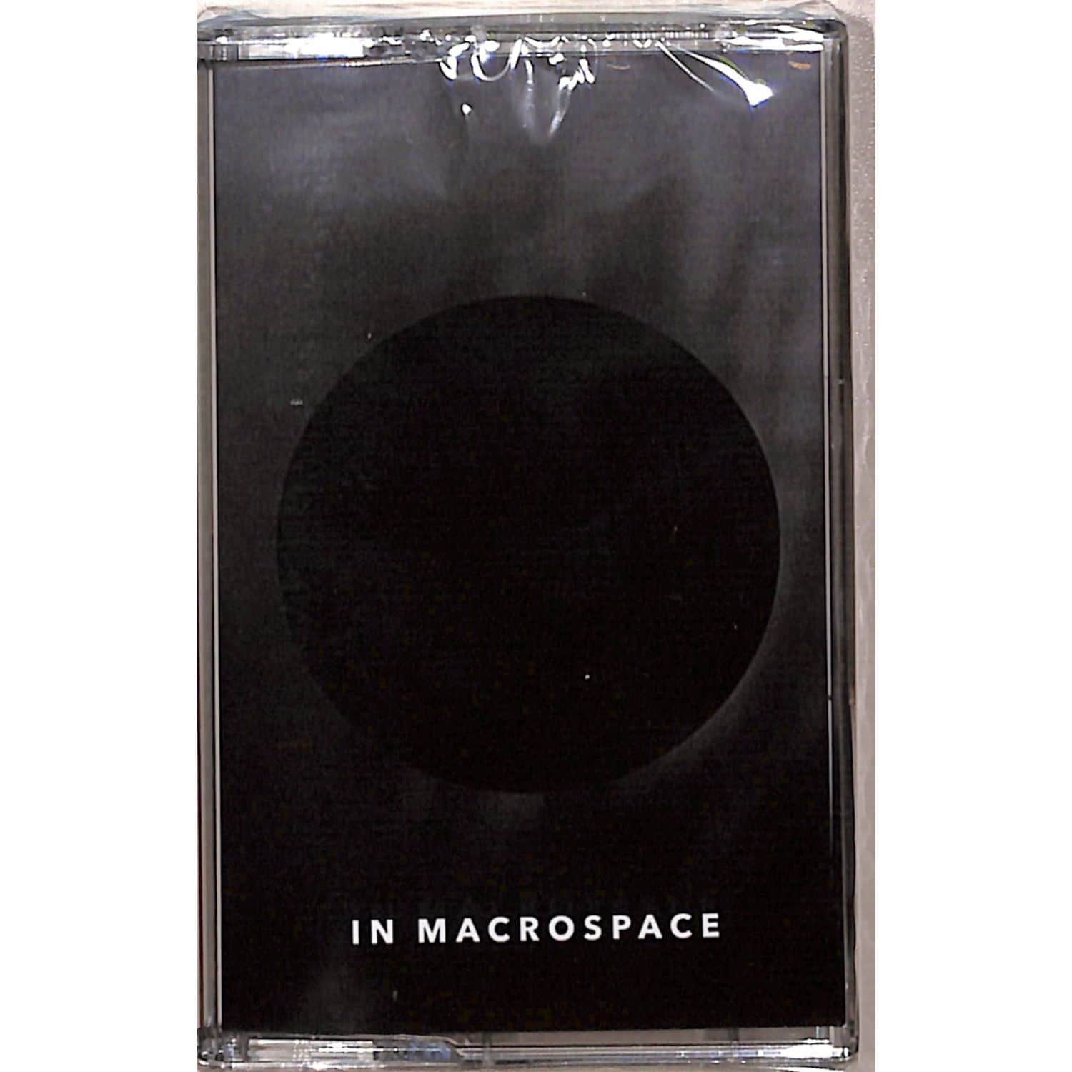 baze.djunkiii - IN MACROSPACE 