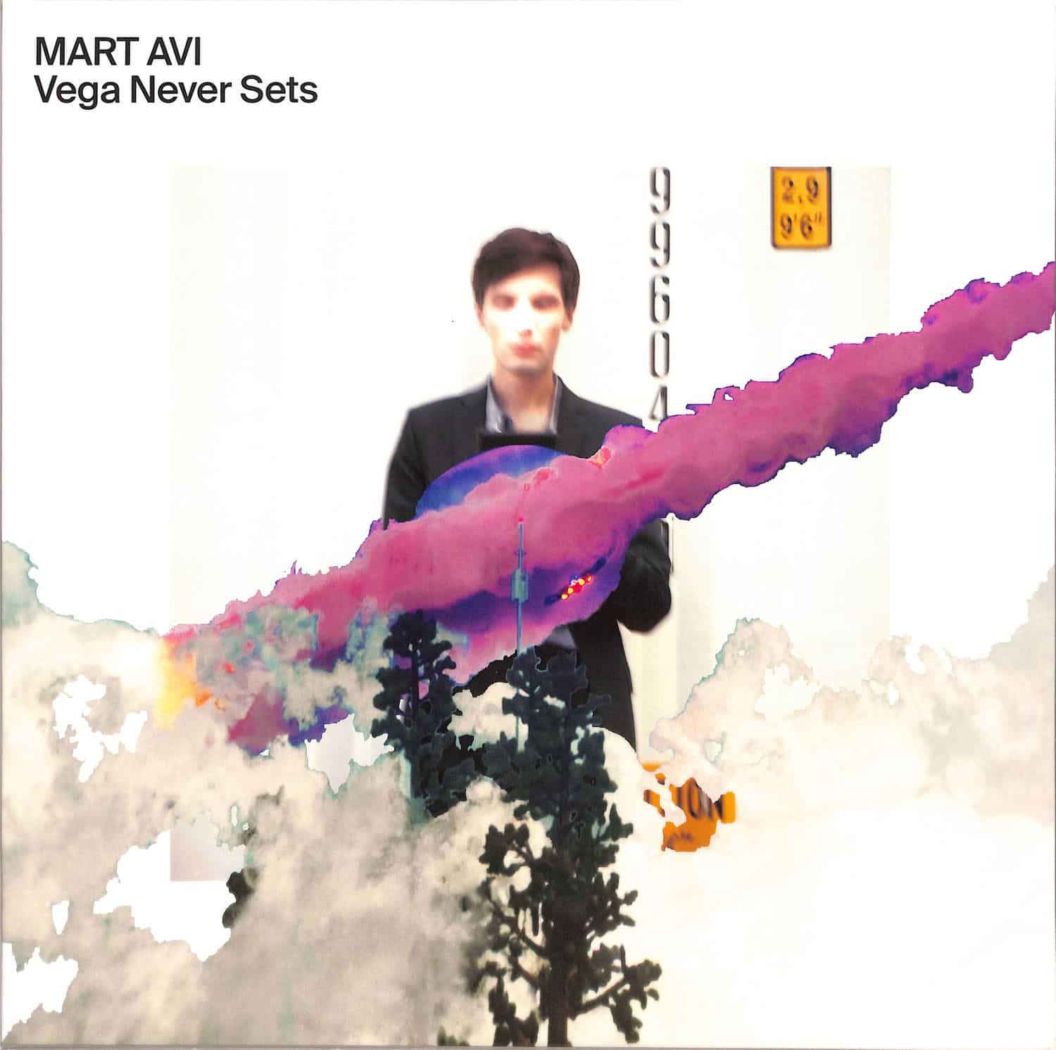 Mart Avi - VEGA NEVER SETS 