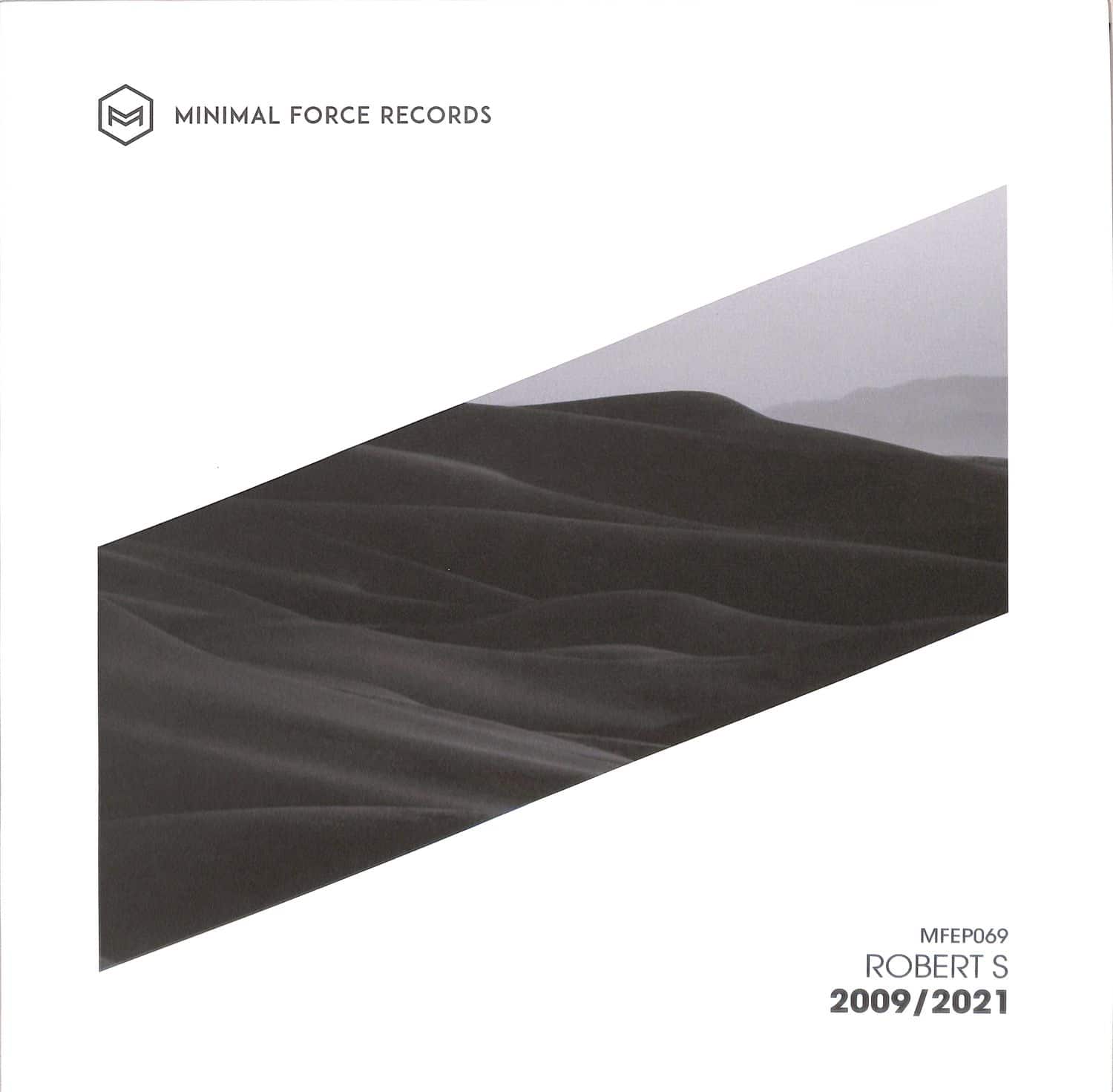 Robert S - 2009/2021
