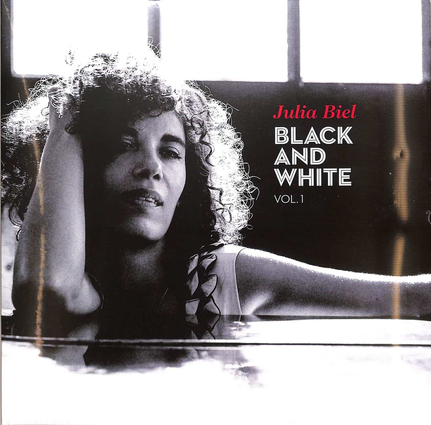 Julia Biel - BLACK AND WHITE VOL.1 