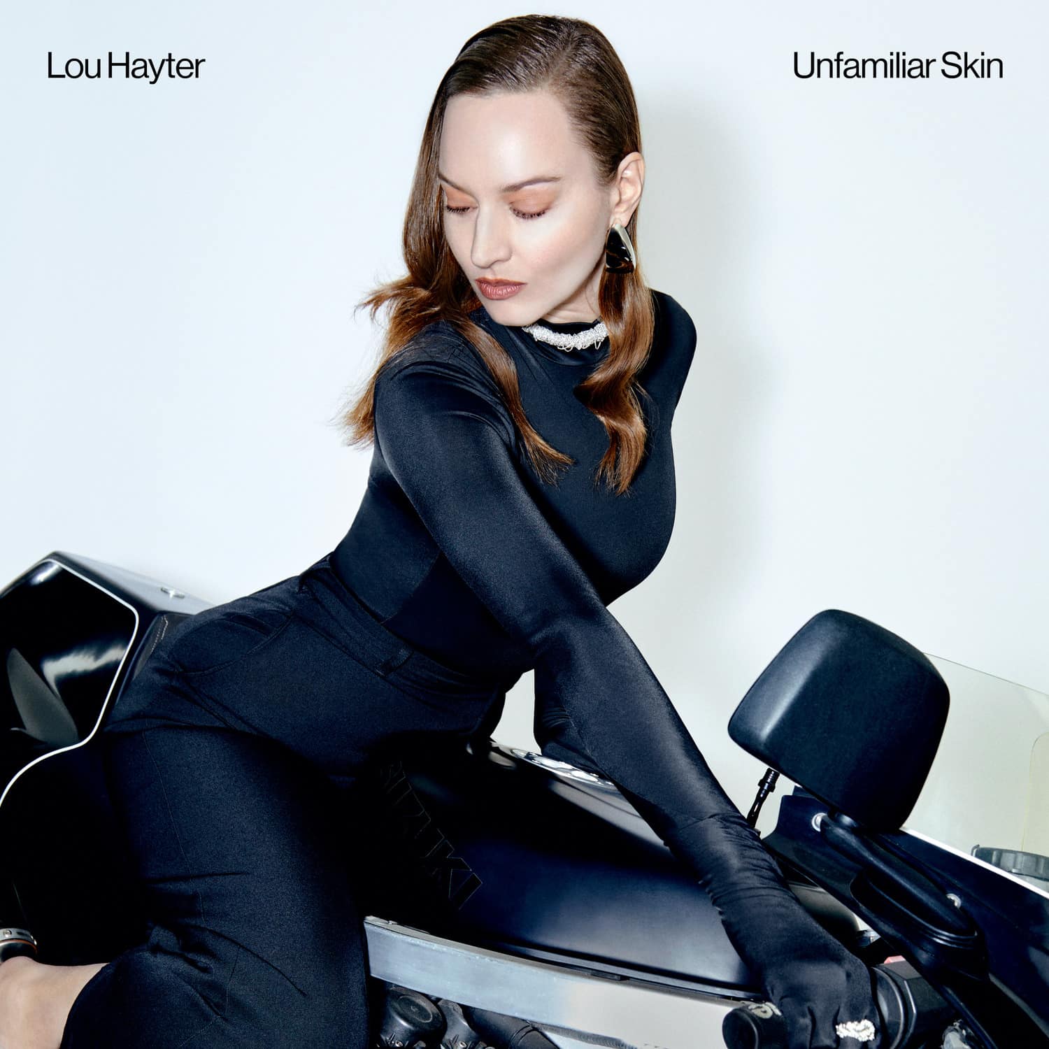 Lou Hayter - UNFAMILIAR SKIN 