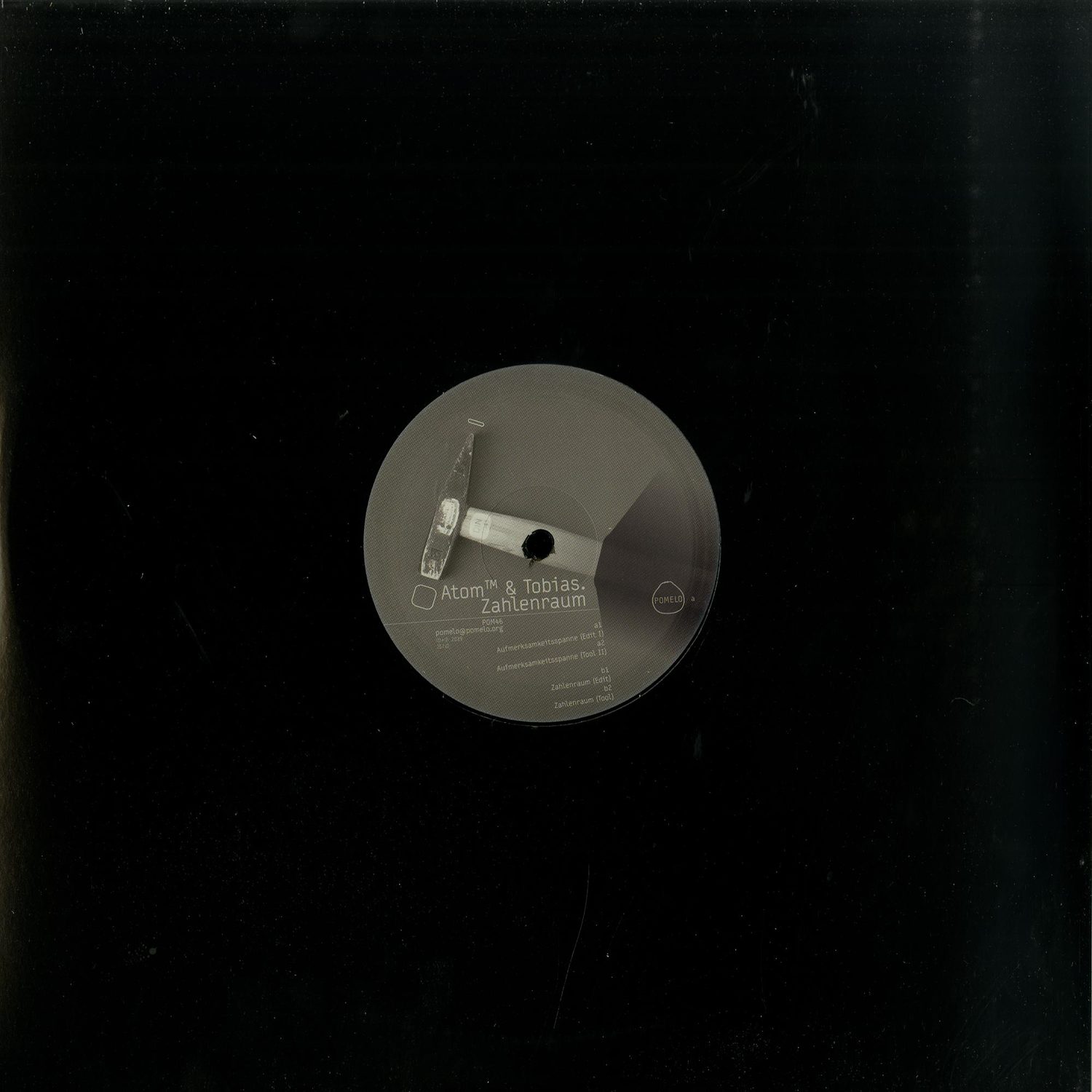 Atom TM & Tobias. - ZAHLENRAUM