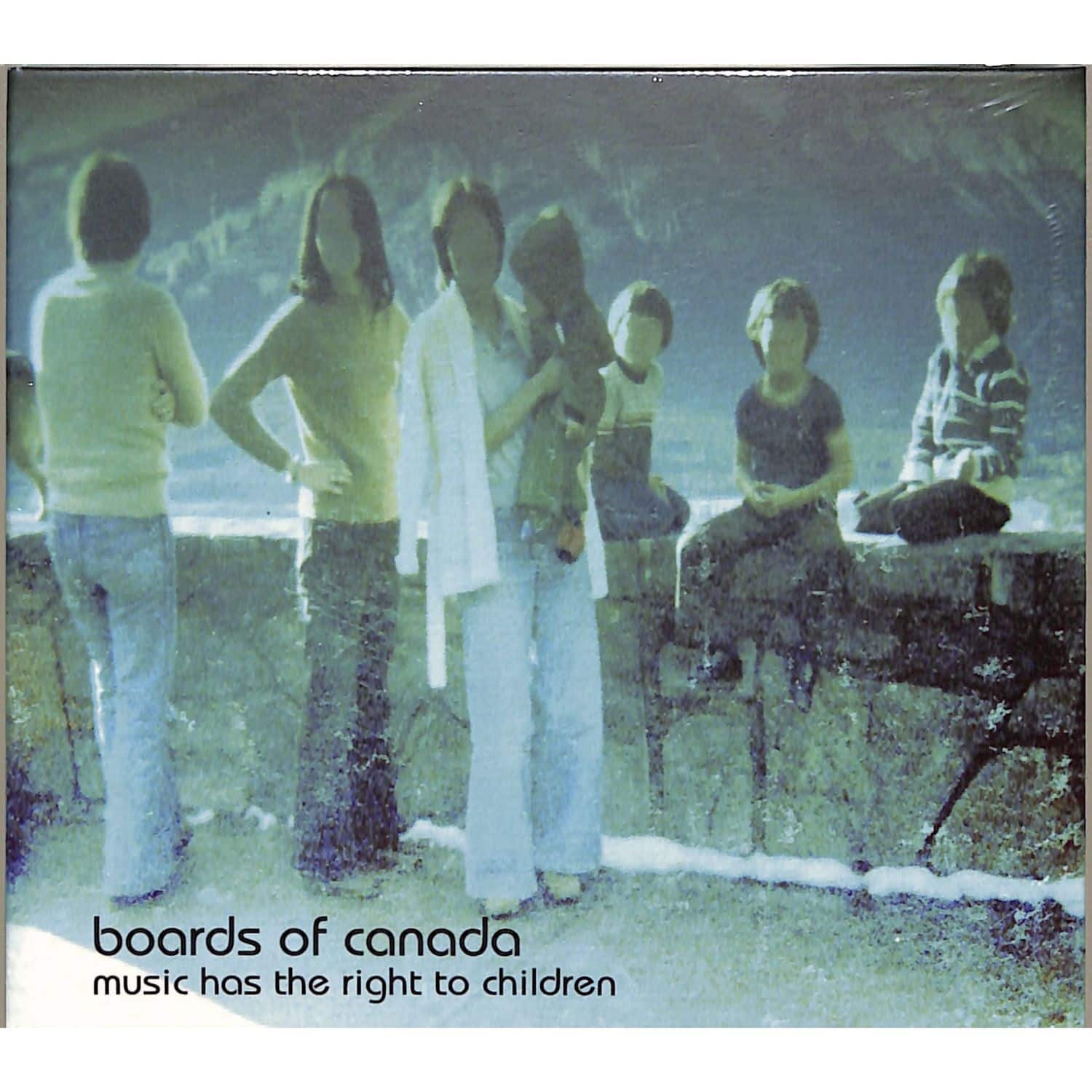 Boards Of Canada - MUSIC HAS THE RIGHT 