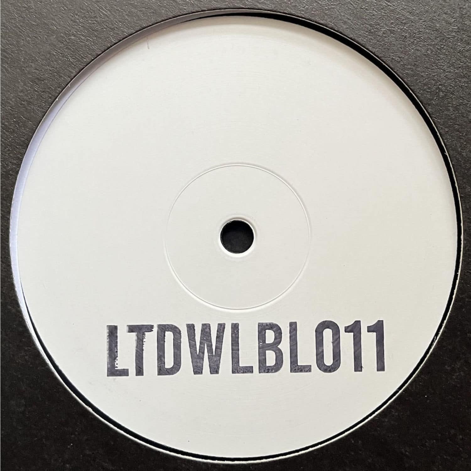 Zachary Berns - LTDWLBL011
