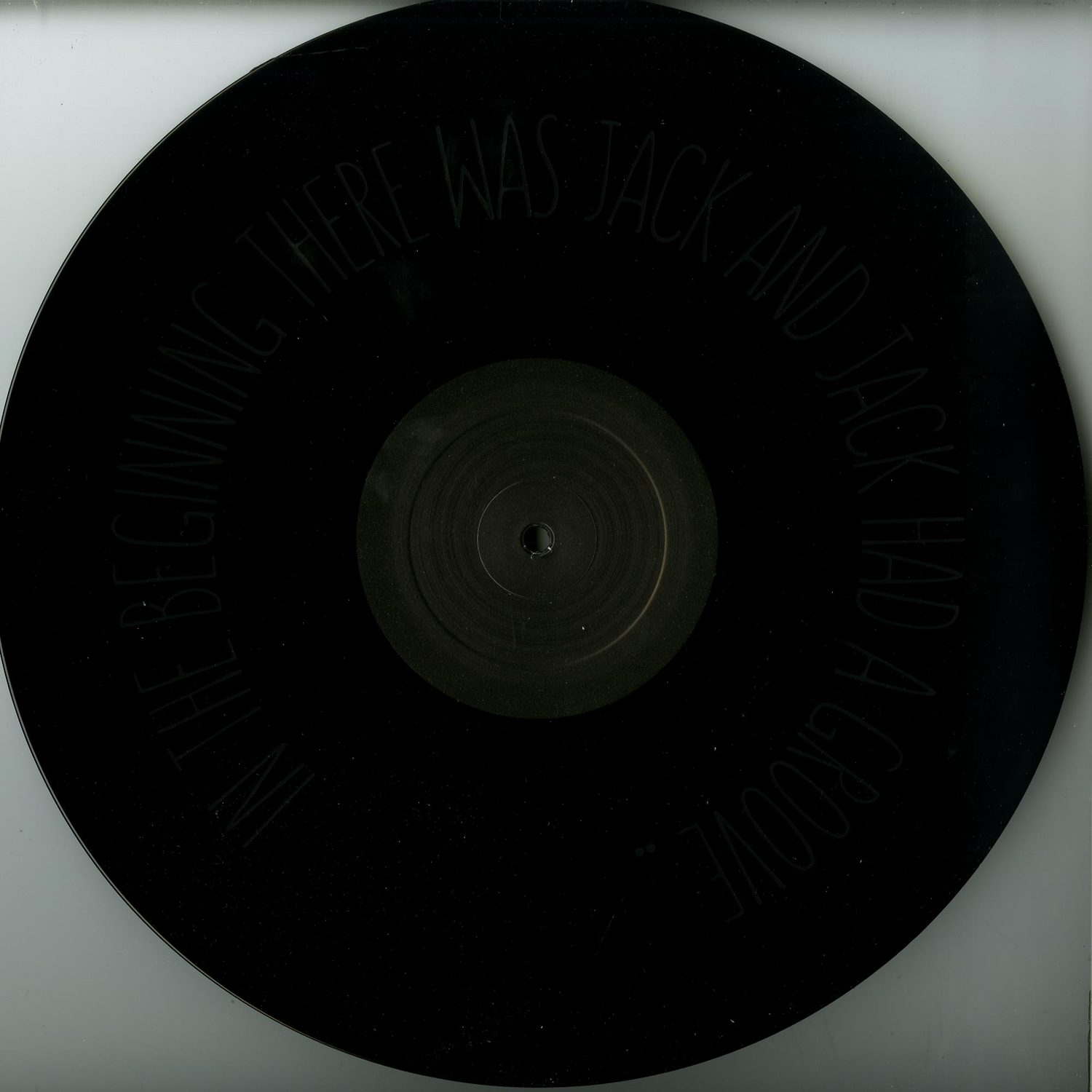 Pierce - HOUSE MUSIC