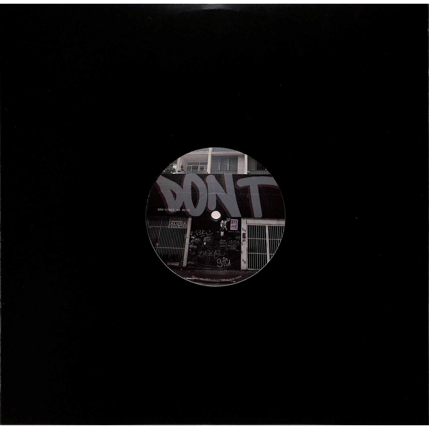 Jerome Hill - LOOMING LARGE EP