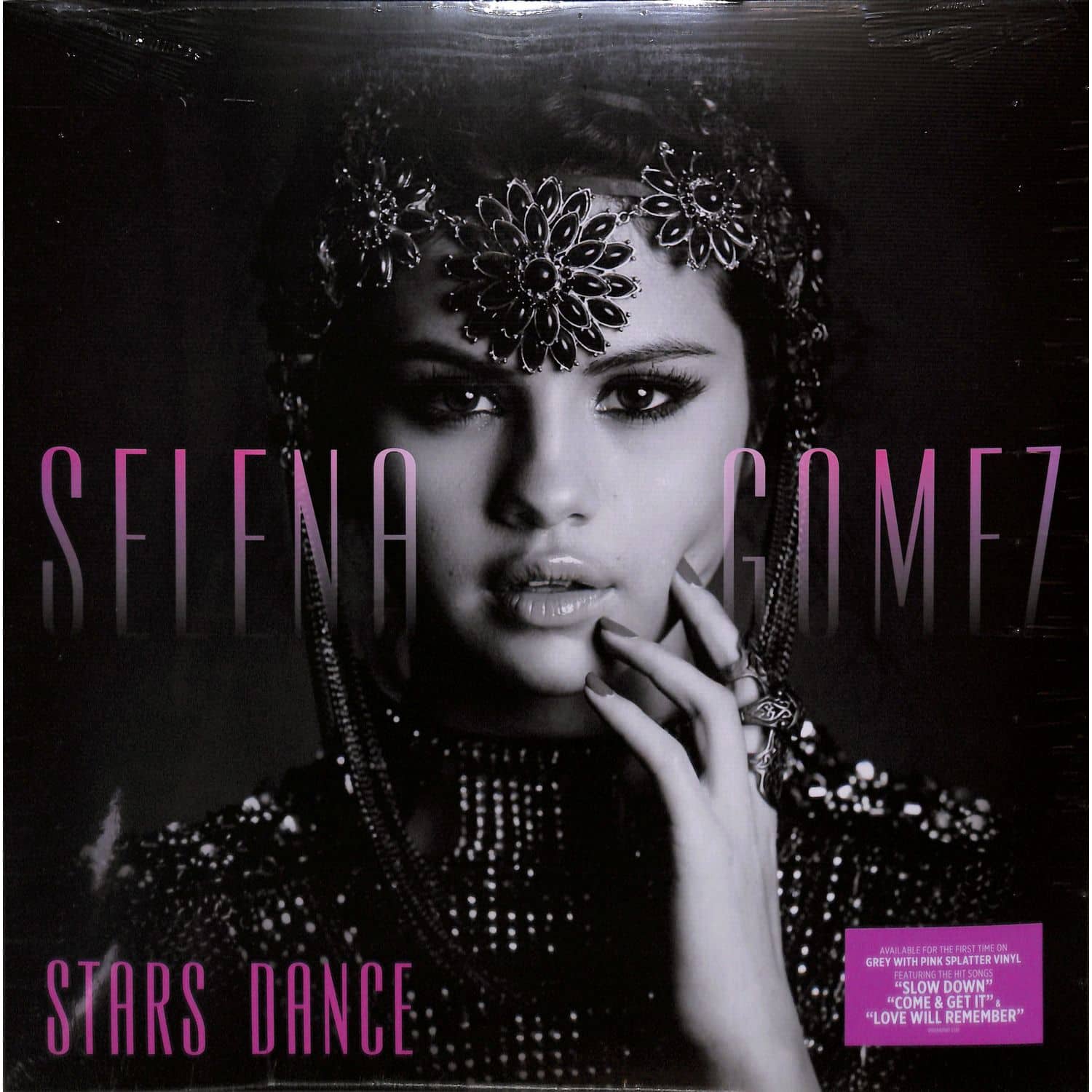 Selena Gomez - STARS DANCE 